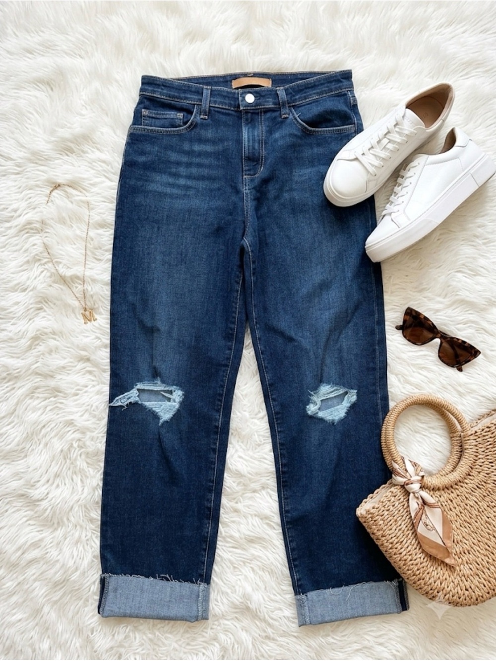 The Niki Mid Rise Boyfriend Jeans In Biloxi Wash